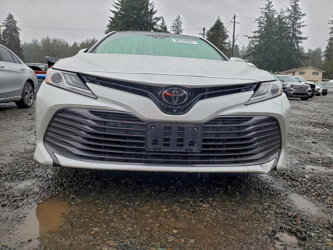 2018 TOYOTA CAMRY