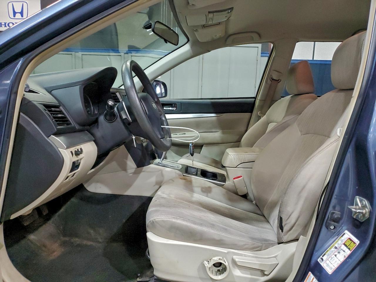 2014 SUBARU Outback