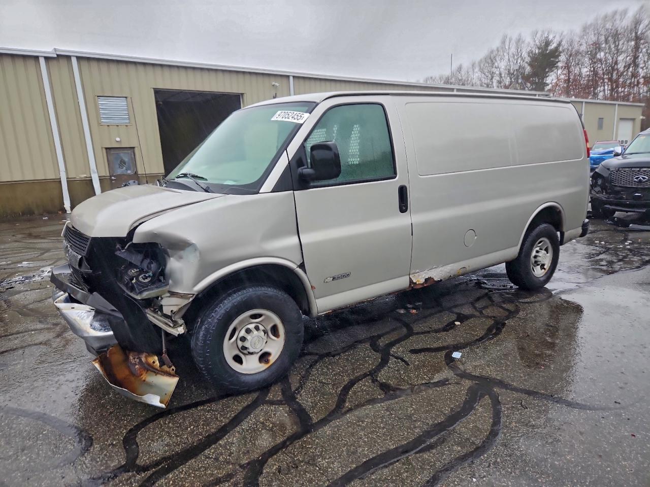 2006 CHEVROLET Express 3500