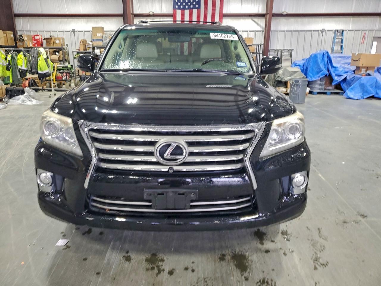 2013 LEXUS LX 570