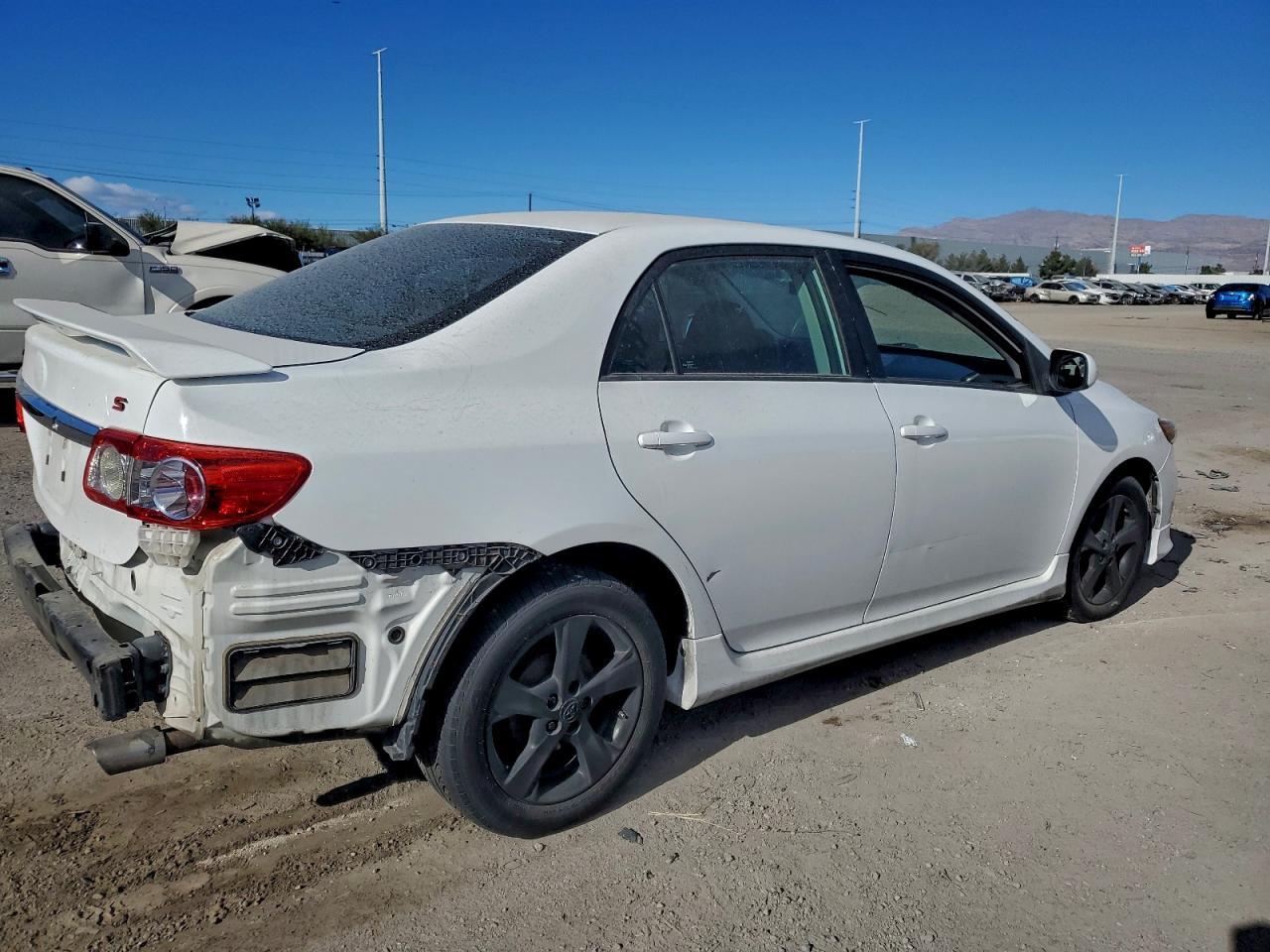 2013 TOYOTA COROLLA