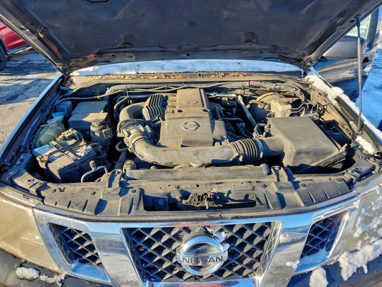 2012 NISSAN Frontier