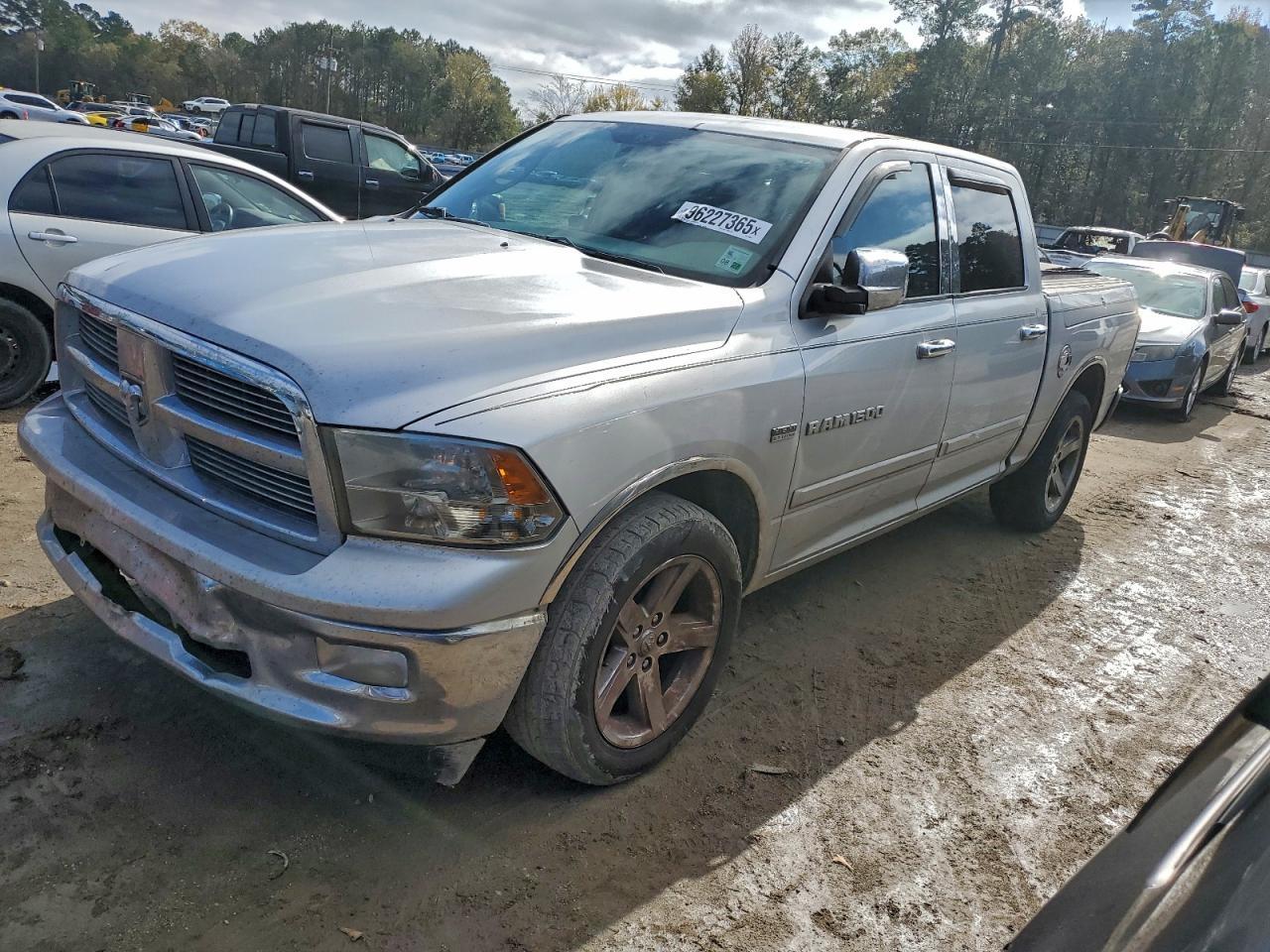 2011 DODGE RAM 1500
