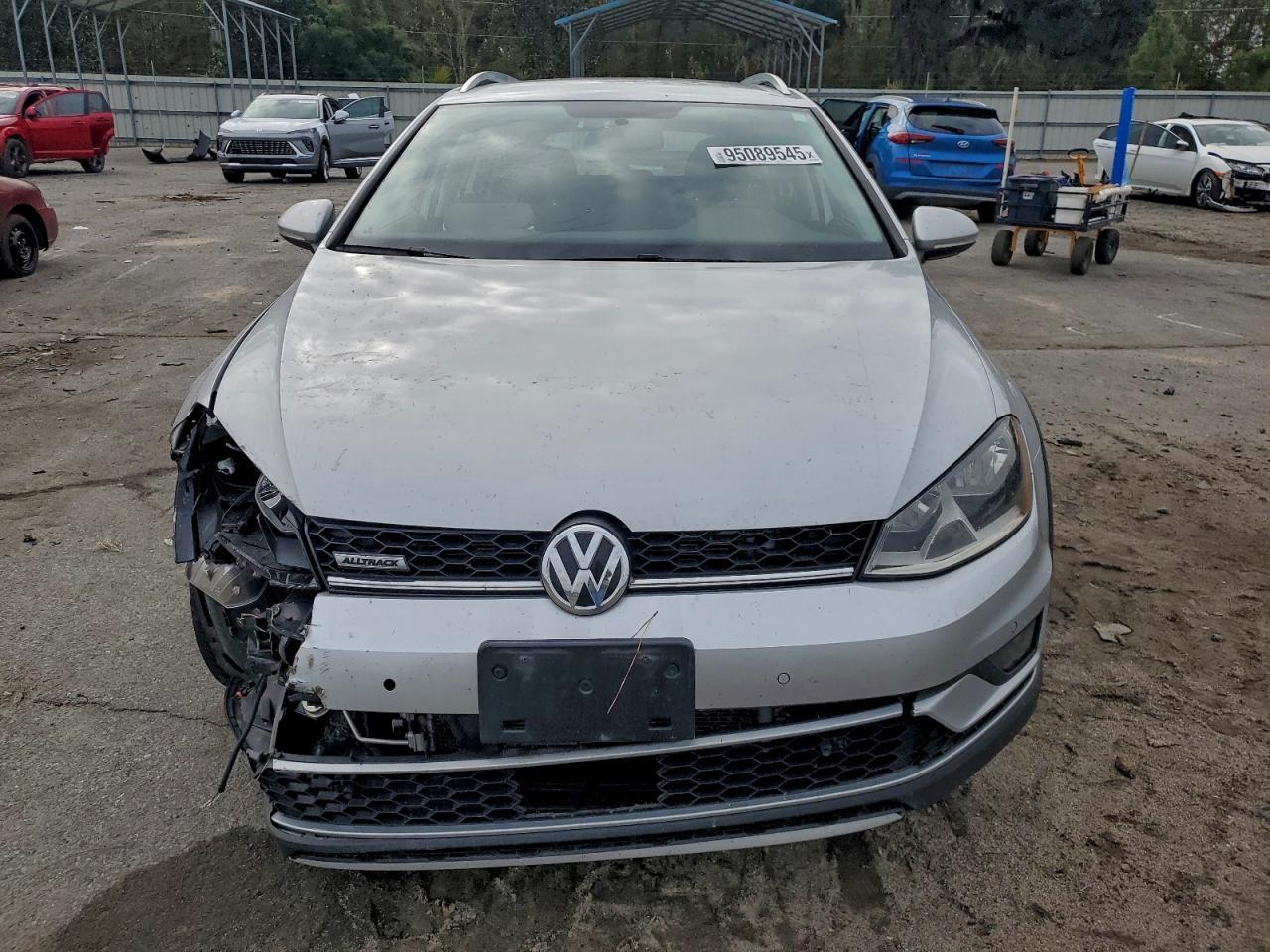 2017 VOLKSWAGEN