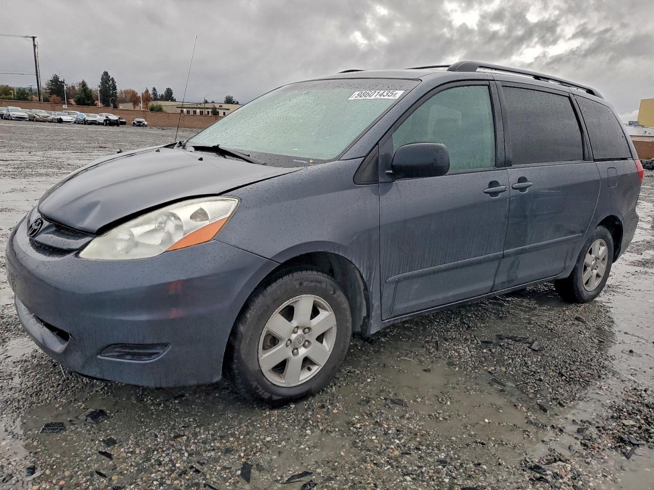 2006 TOYOTA SIENNA
