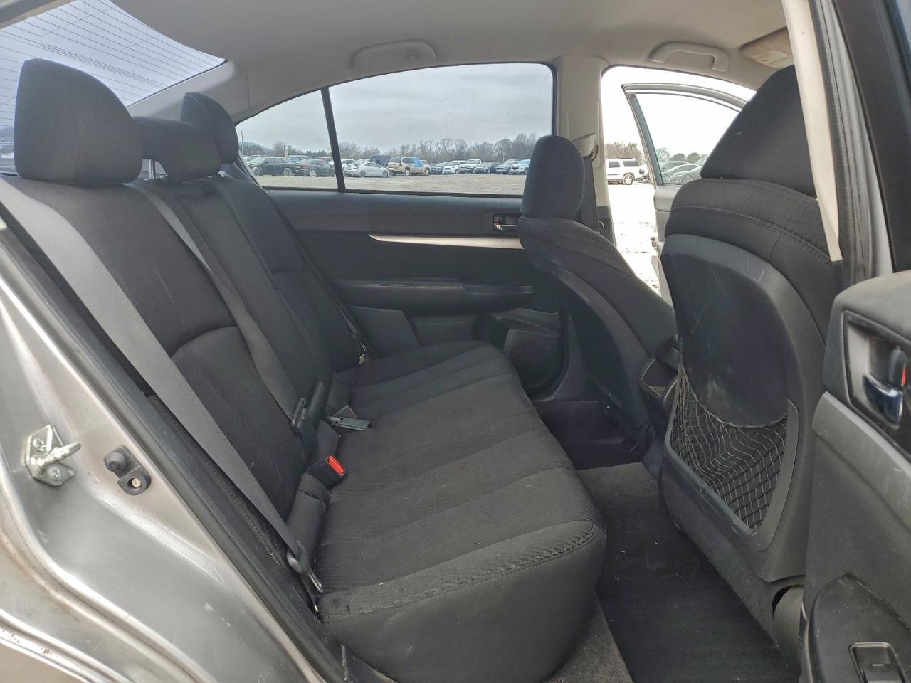 2010 SUBARU Legacy