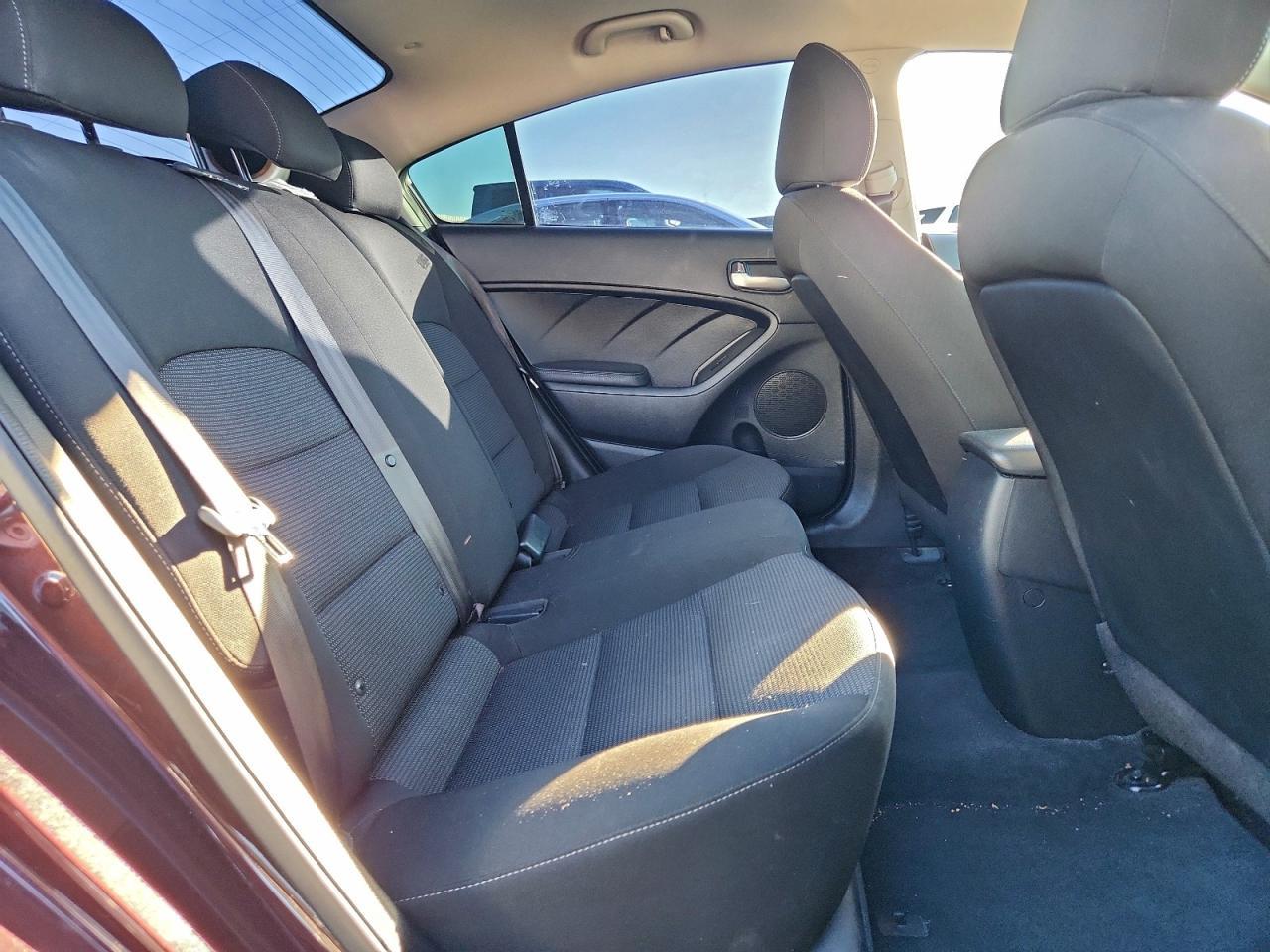 2017 KIA FORTE