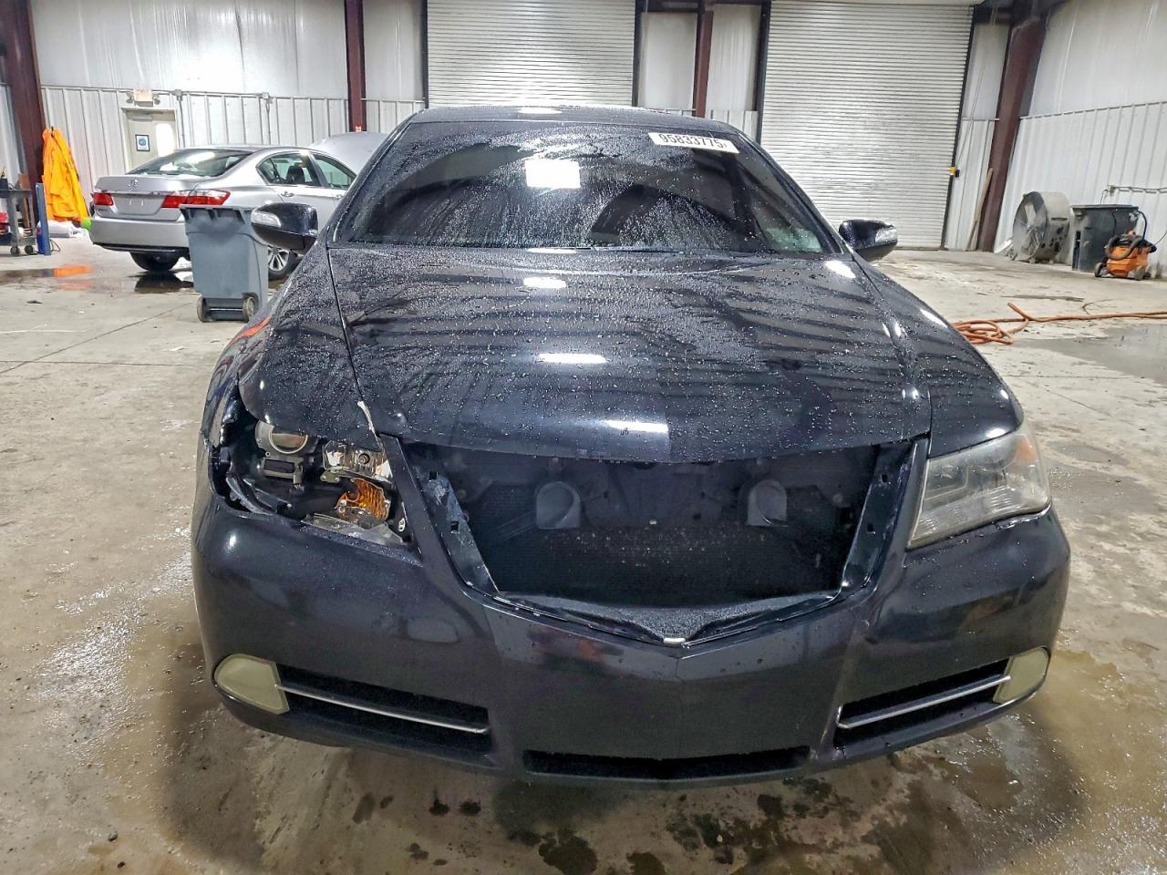 2011 ACURA RL