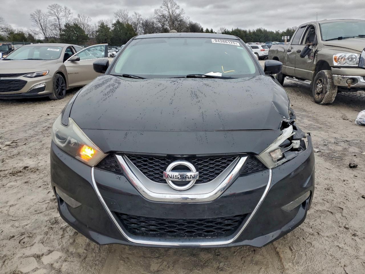 2017 NISSAN Maxima