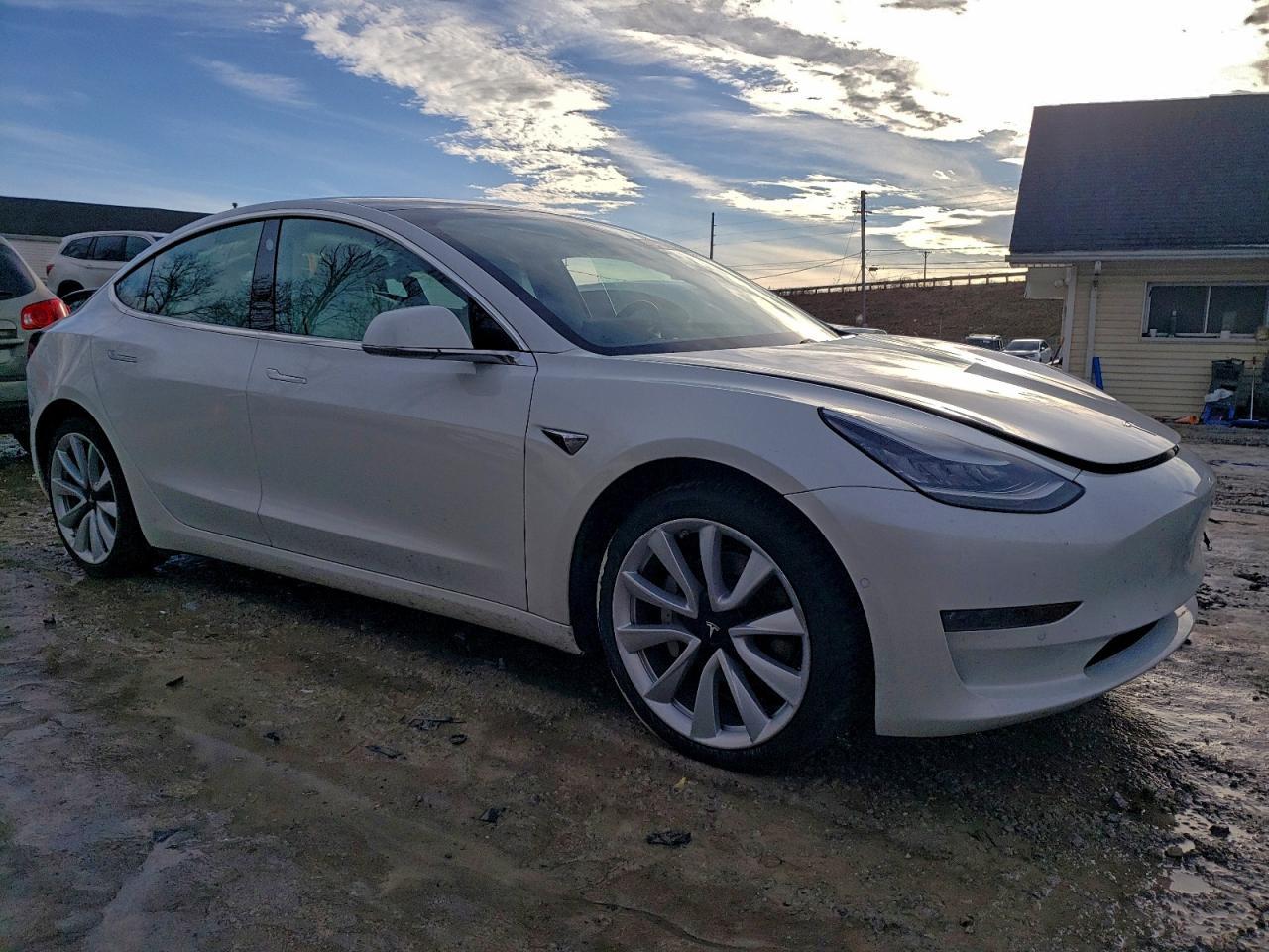 2019 TESLA MODEL 3