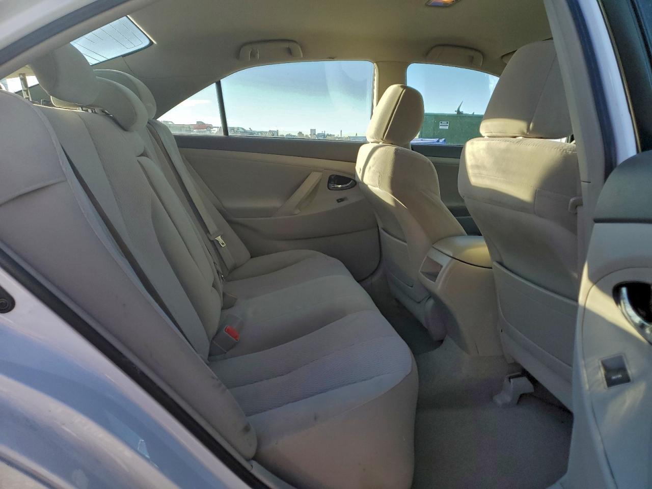 2010 TOYOTA CAMRY