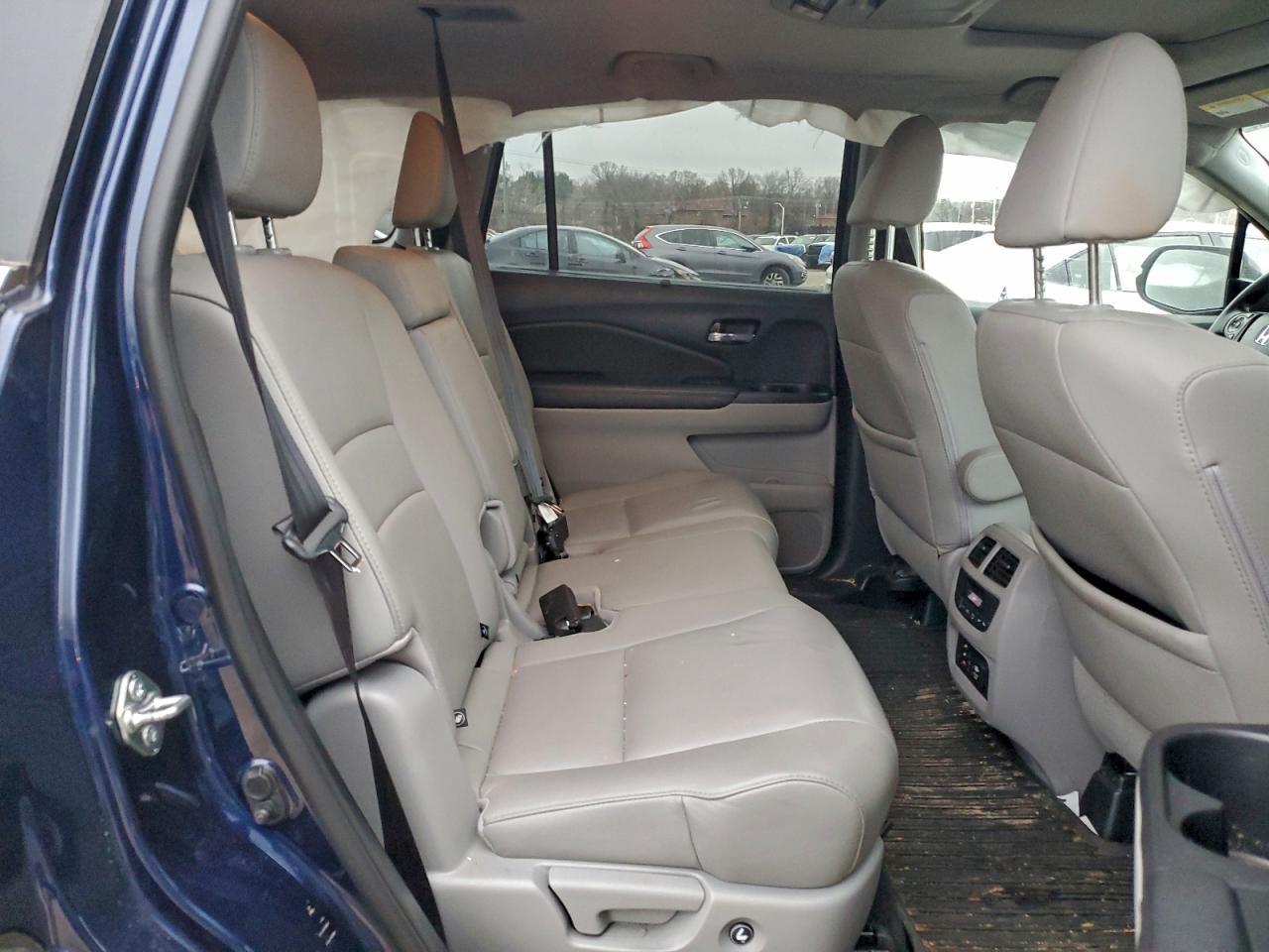 2017 HONDA PILOT