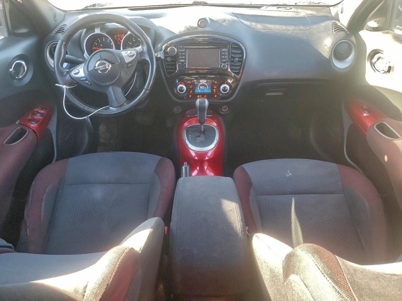 2015 NISSAN Juke