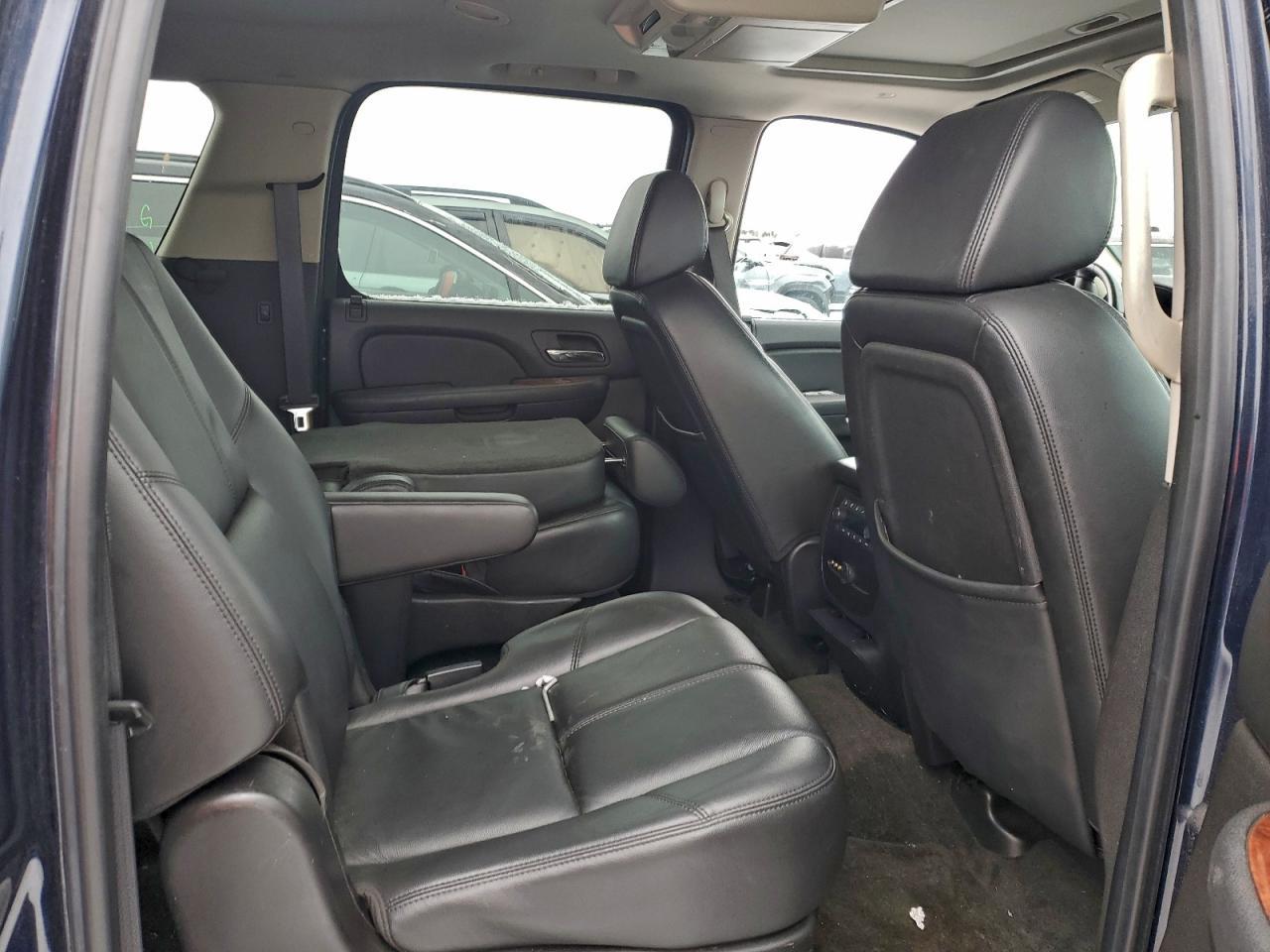 2008 CHEVROLET Suburban