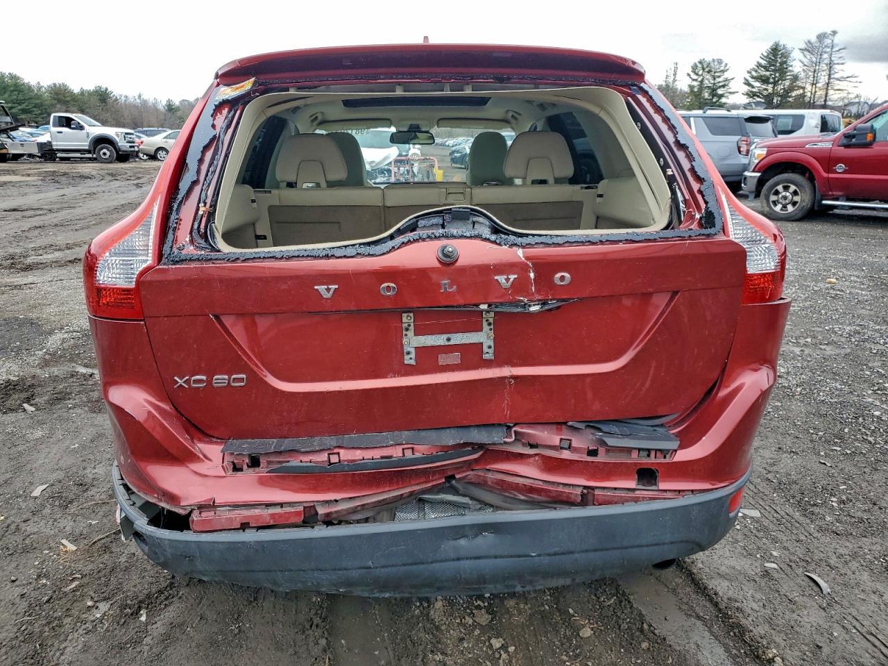 2011 VOLVO XC60
