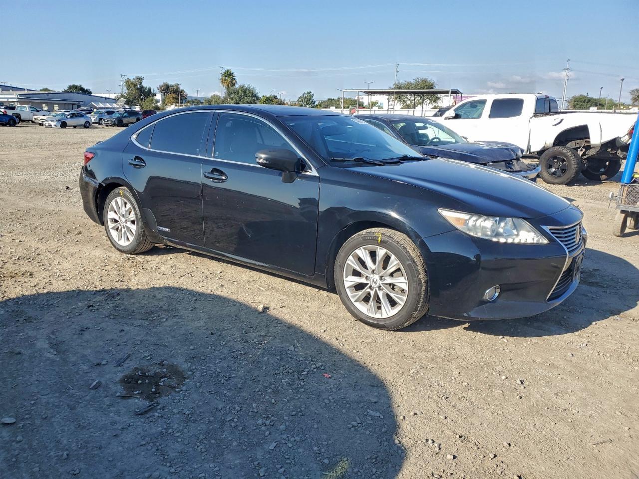 2013 LEXUS ES 300H