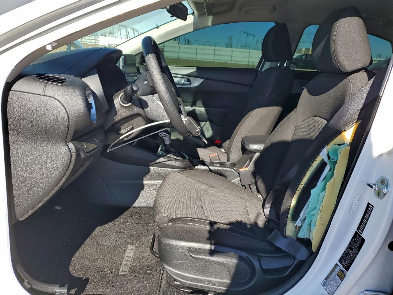 2023 KIA FORTE