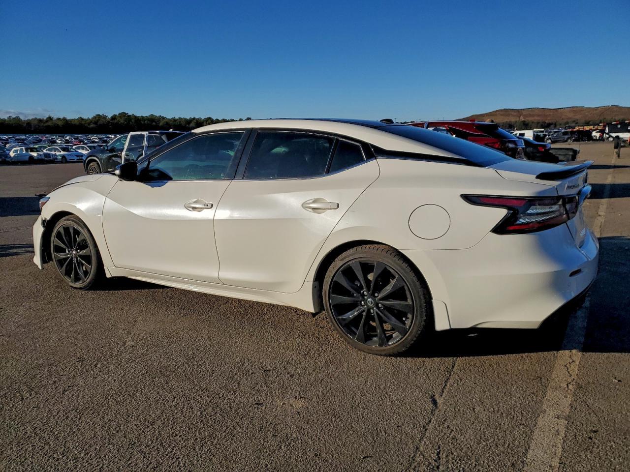 2019 NISSAN Maxima
