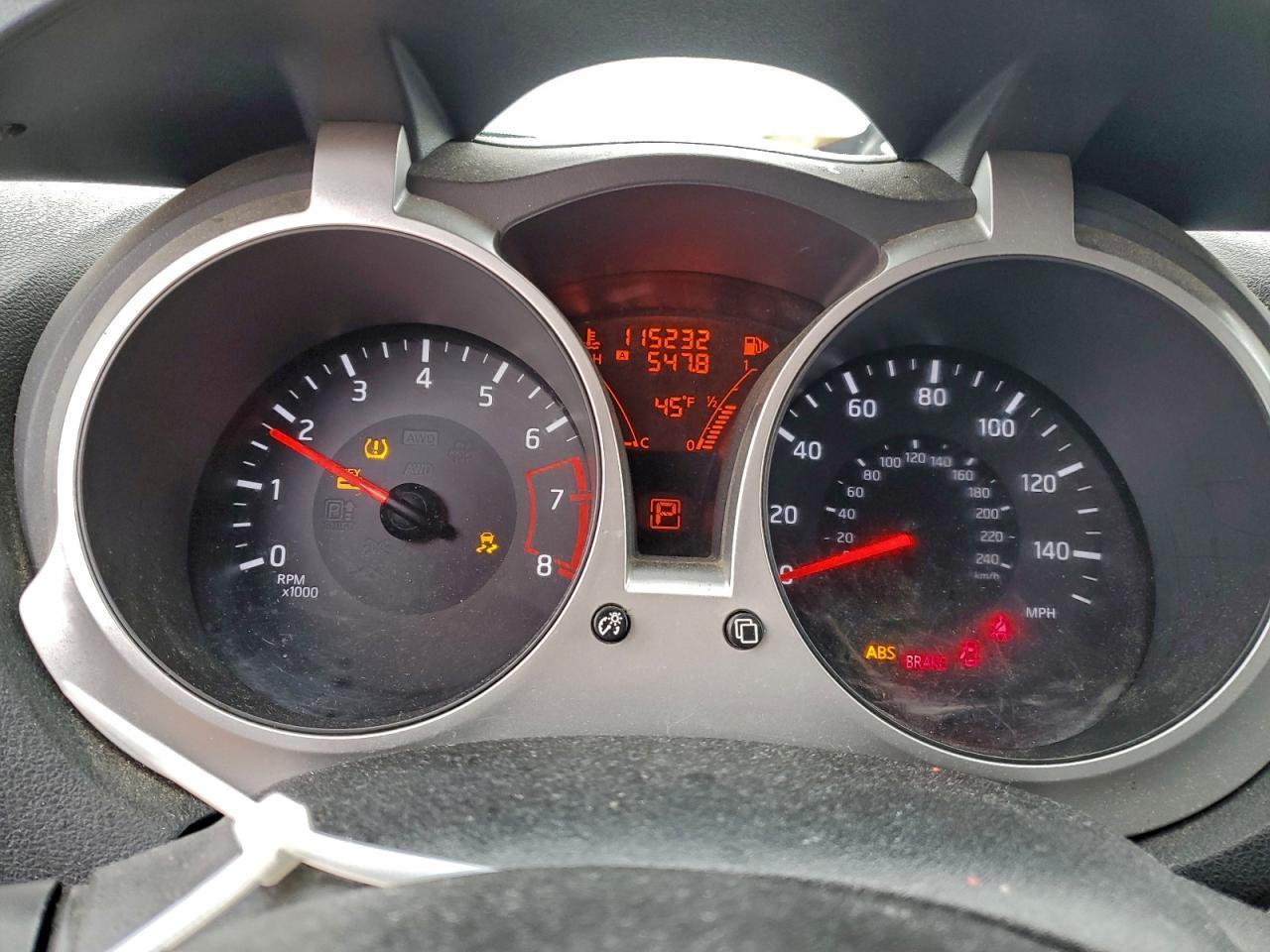2015 NISSAN Juke