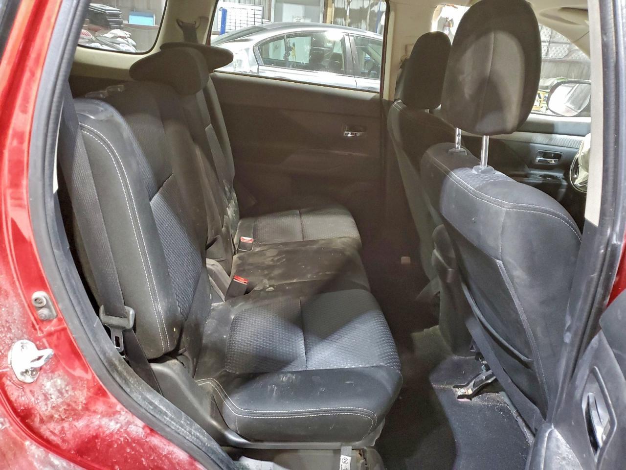 2016 MITSUBISHI outlander