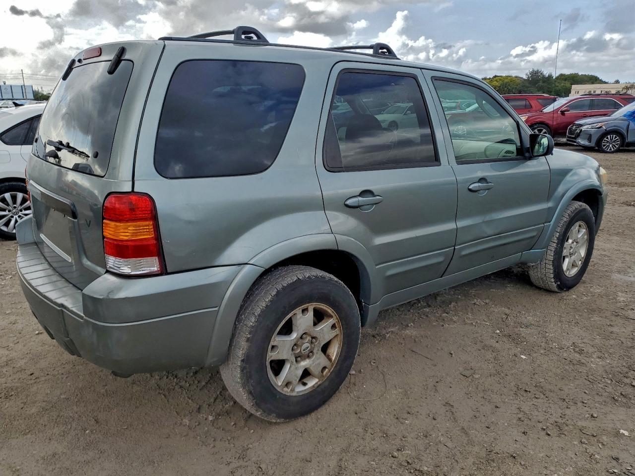2006 FORD ESCAPE