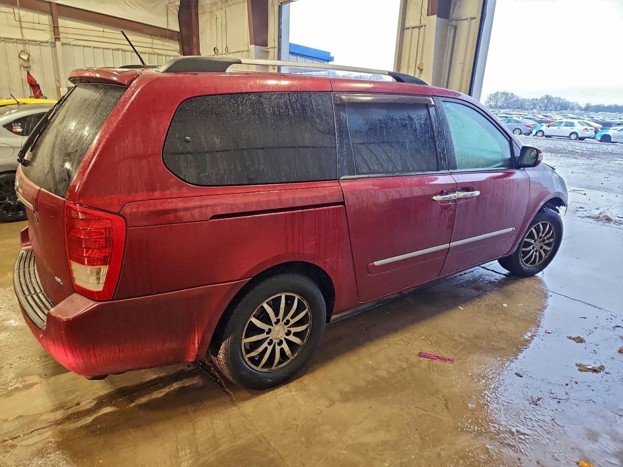 2012 KIA SEDONA