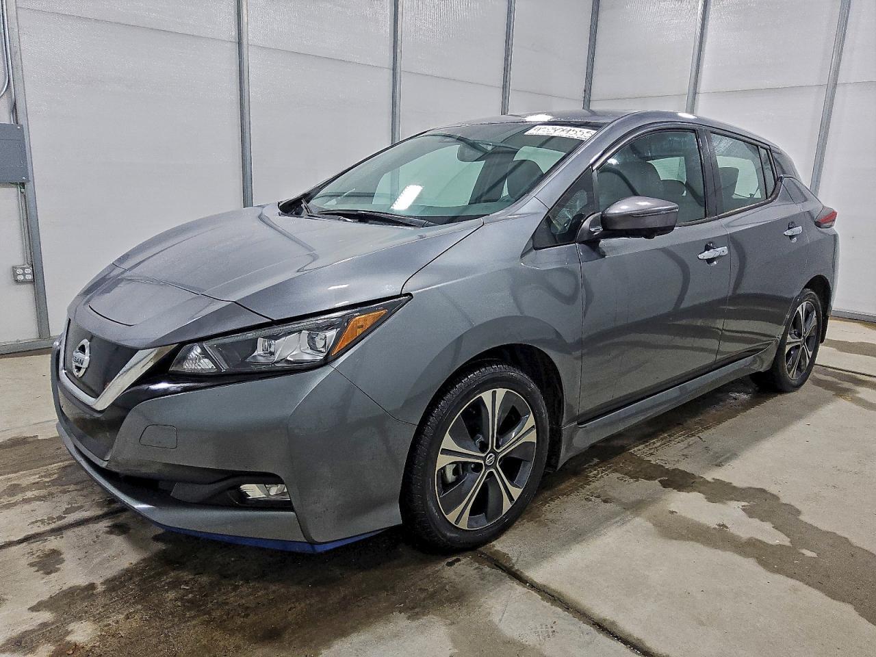 2021 NISSAN LEAF