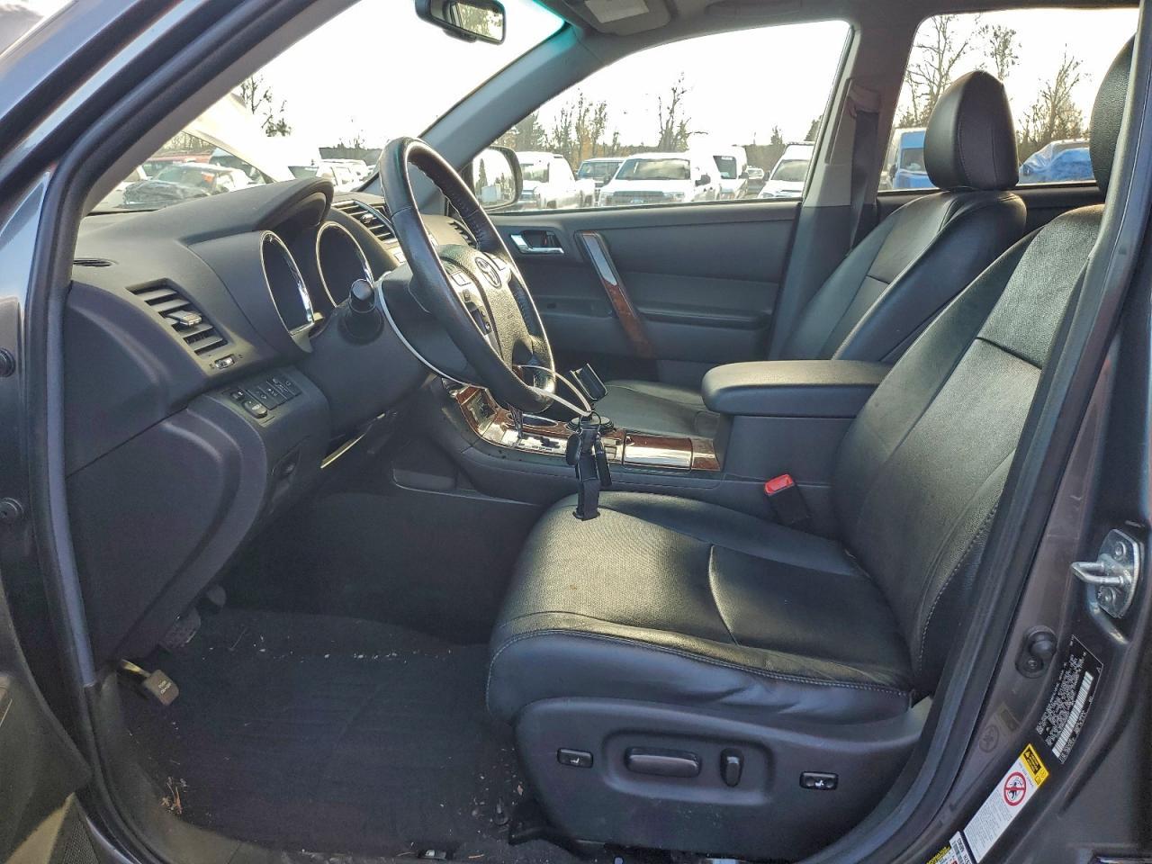 2012 TOYOTA HIGHLANDER