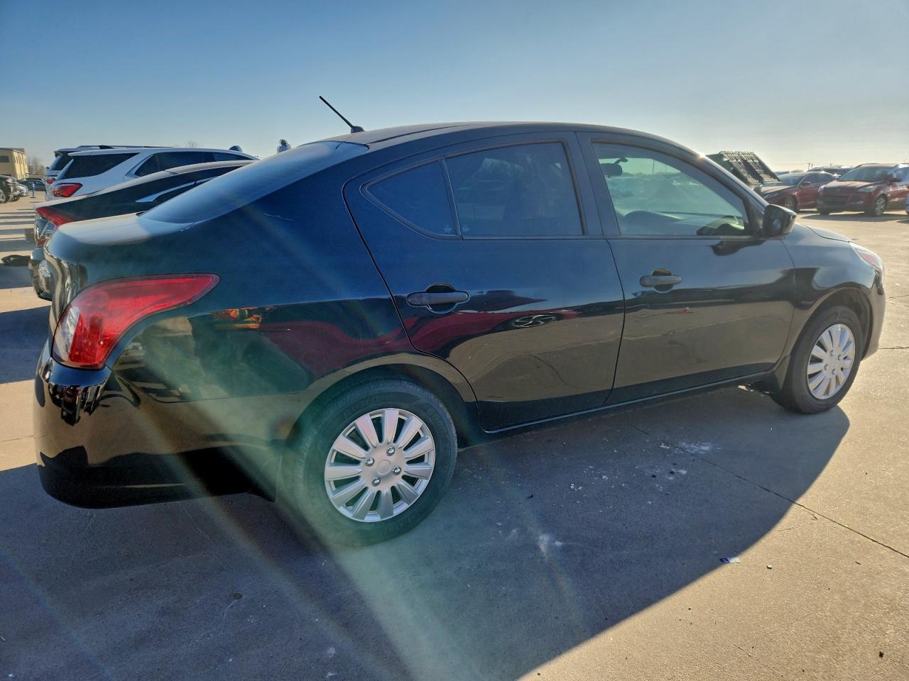 2016 NISSAN VERSA