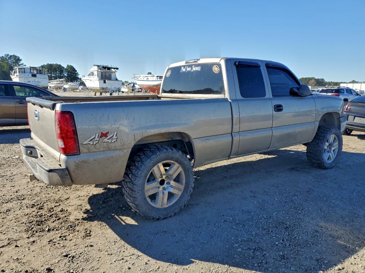 2004 CHEVROLET Silverado