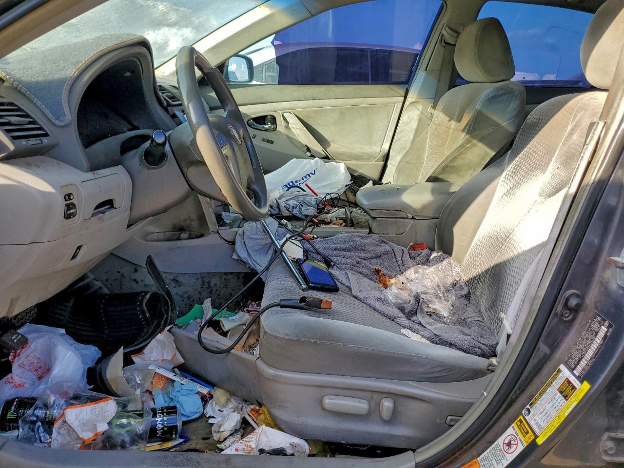 2010 TOYOTA CAMRY
