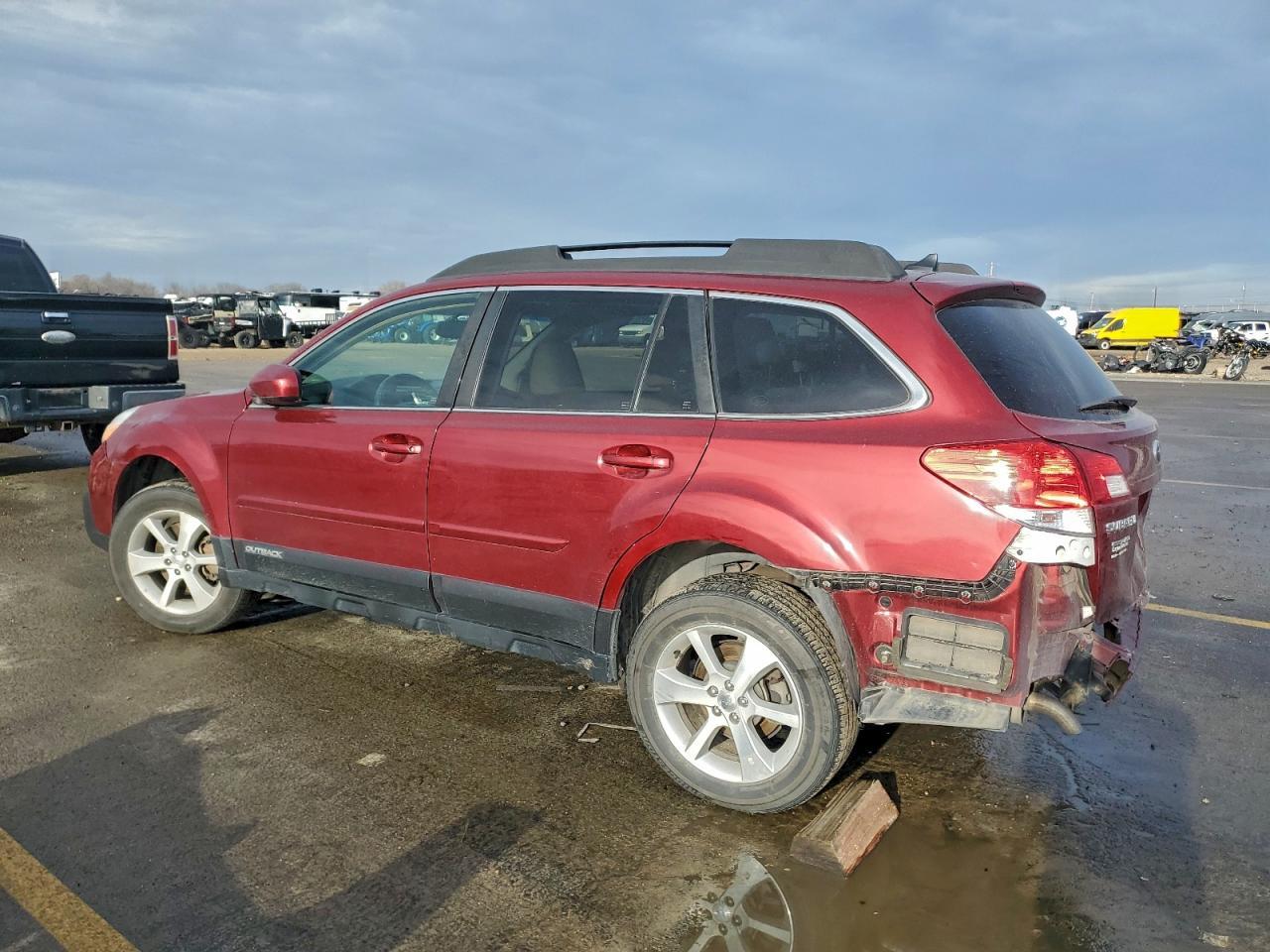 2014 SUBARU Outback