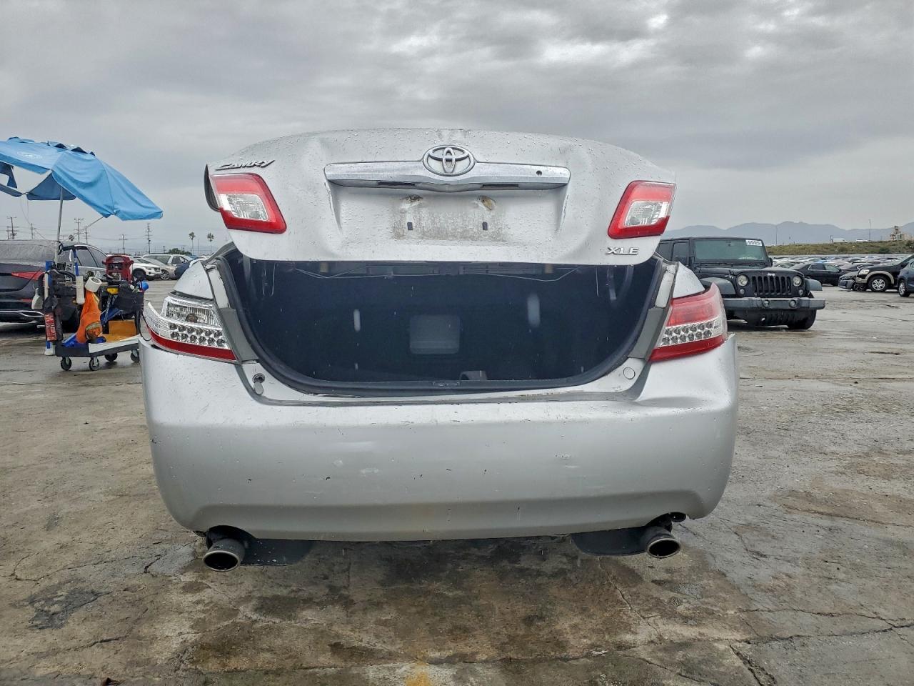 2010 TOYOTA CAMRY