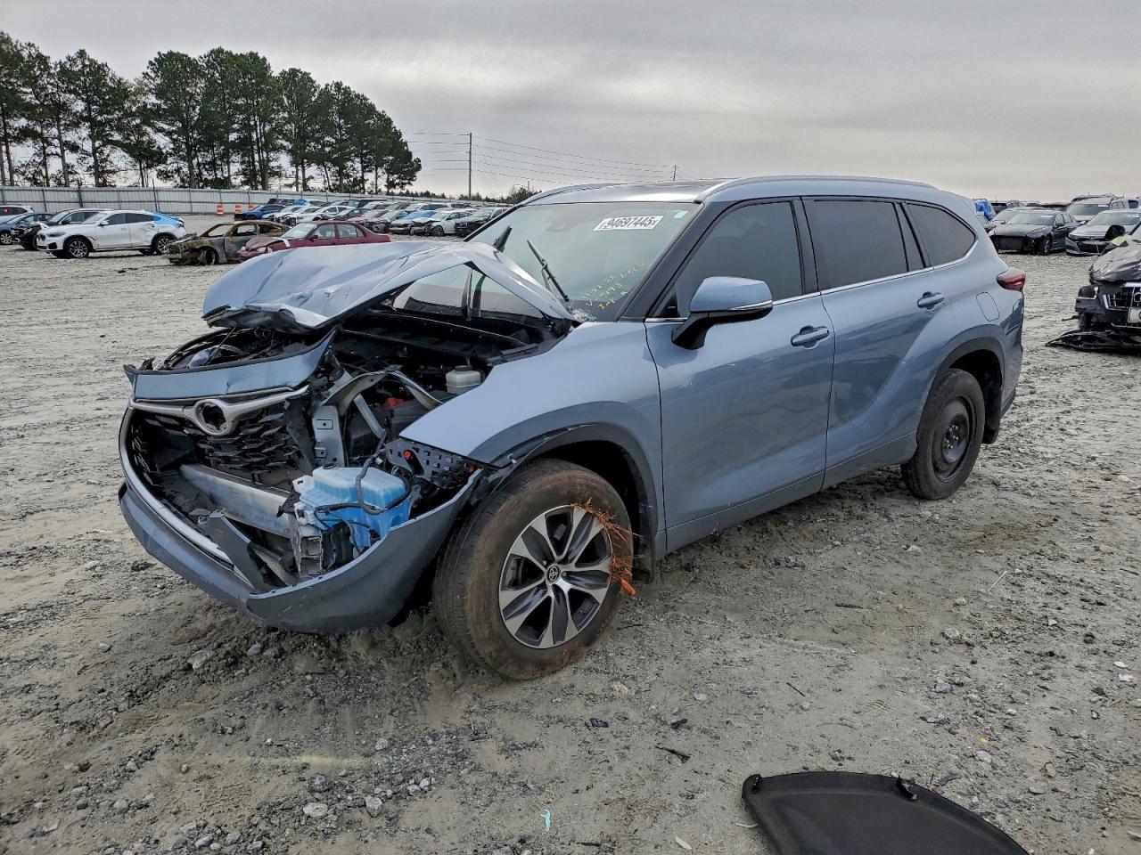 2024 TOYOTA HIGHLANDER