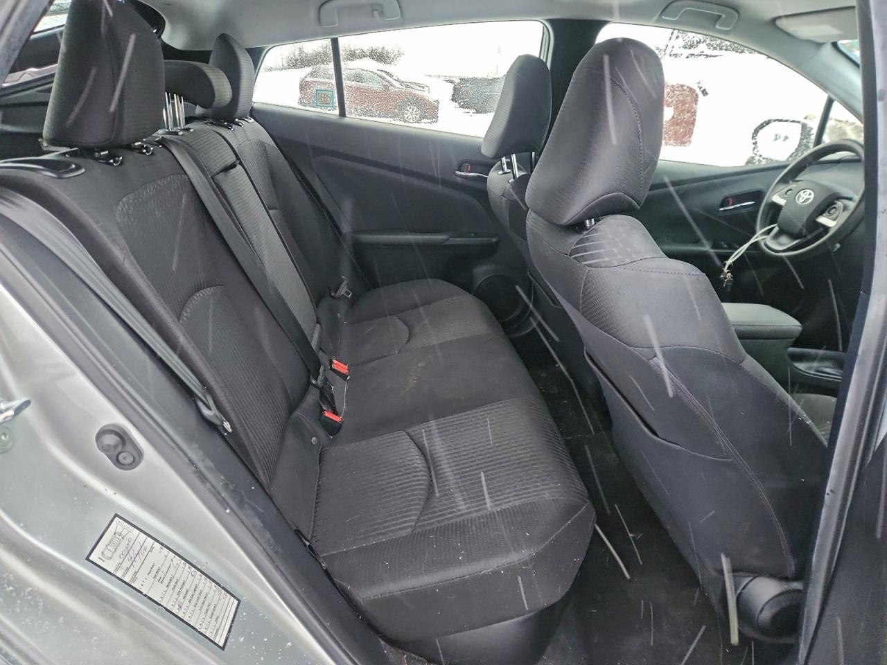 2016 TOYOTA PRIUS