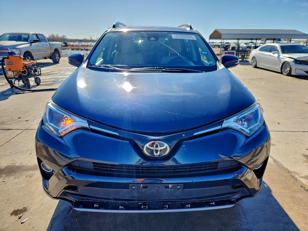 2017 TOYOTA RAV4