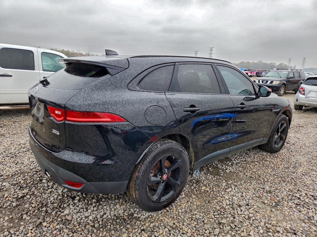 2017 JAGUAR F-Pace