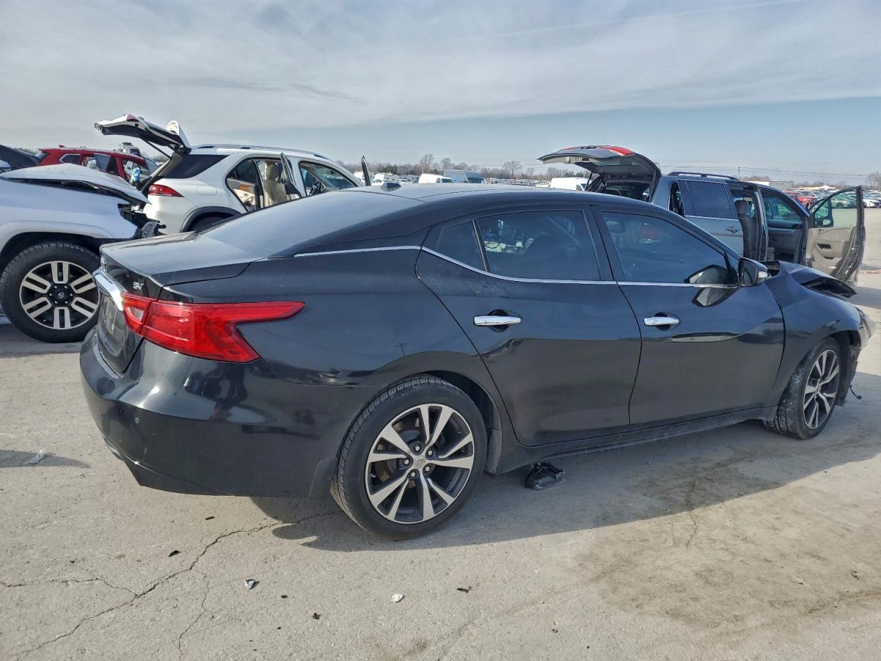 2017 NISSAN Maxima