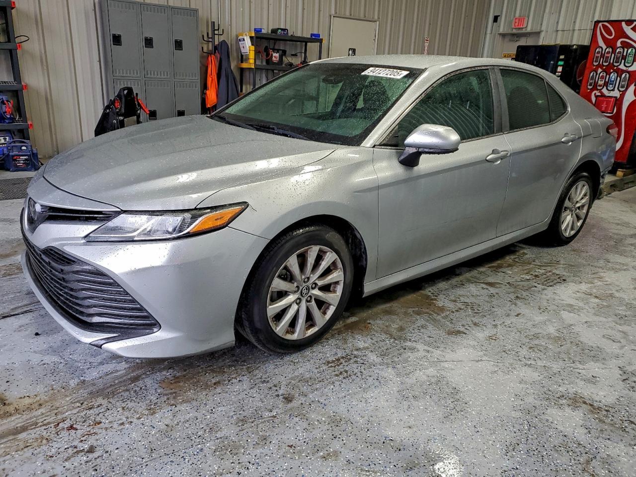 2018 TOYOTA CAMRY