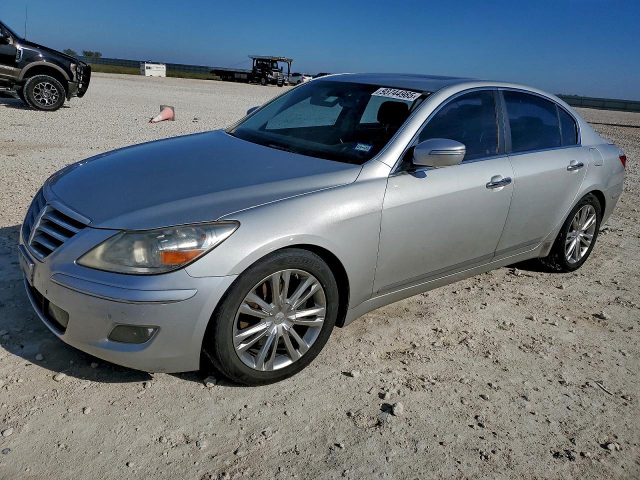 2011 HYUNDAI GENESIS