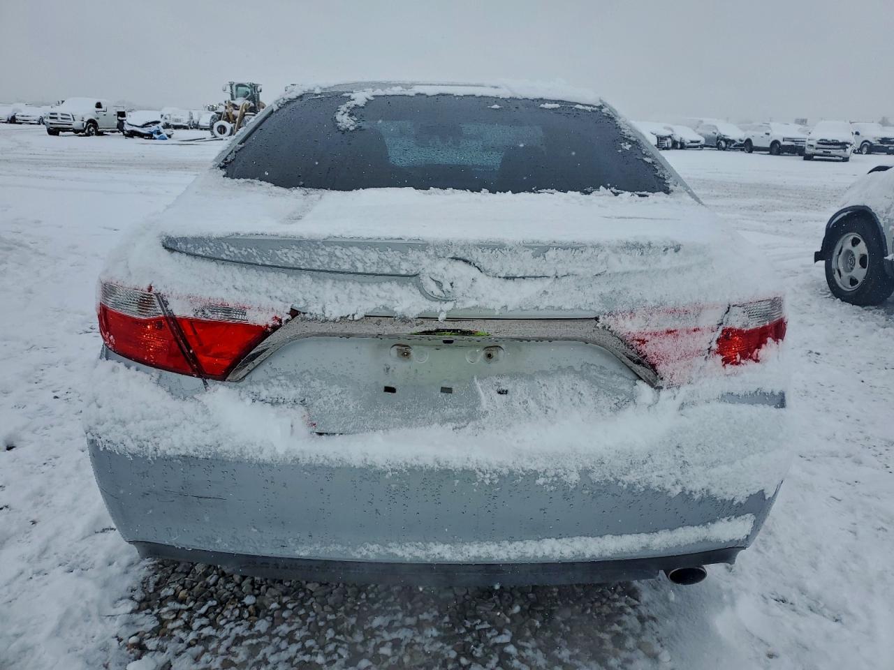 2016 TOYOTA CAMRY