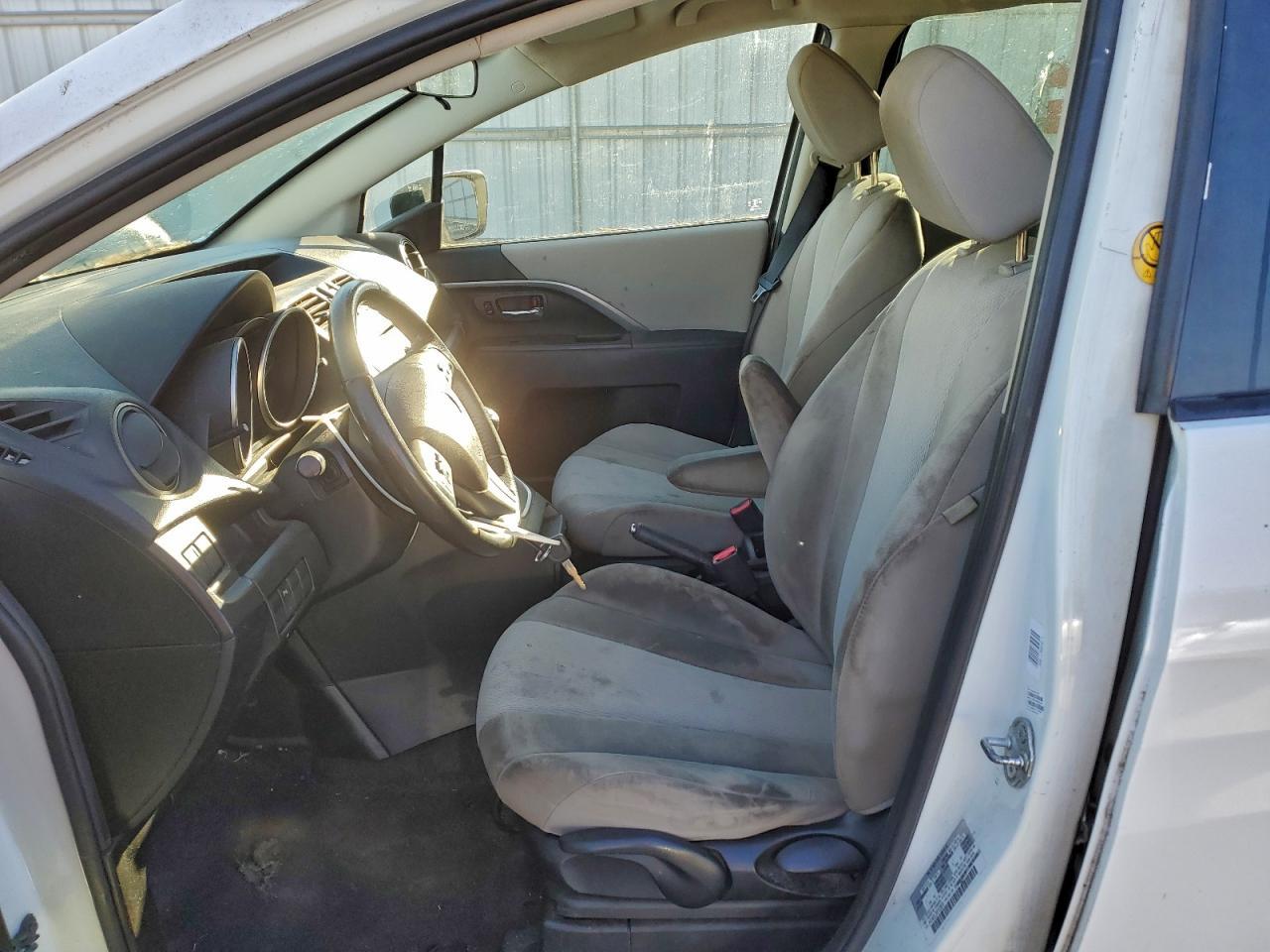 2013 MAZDA 5
