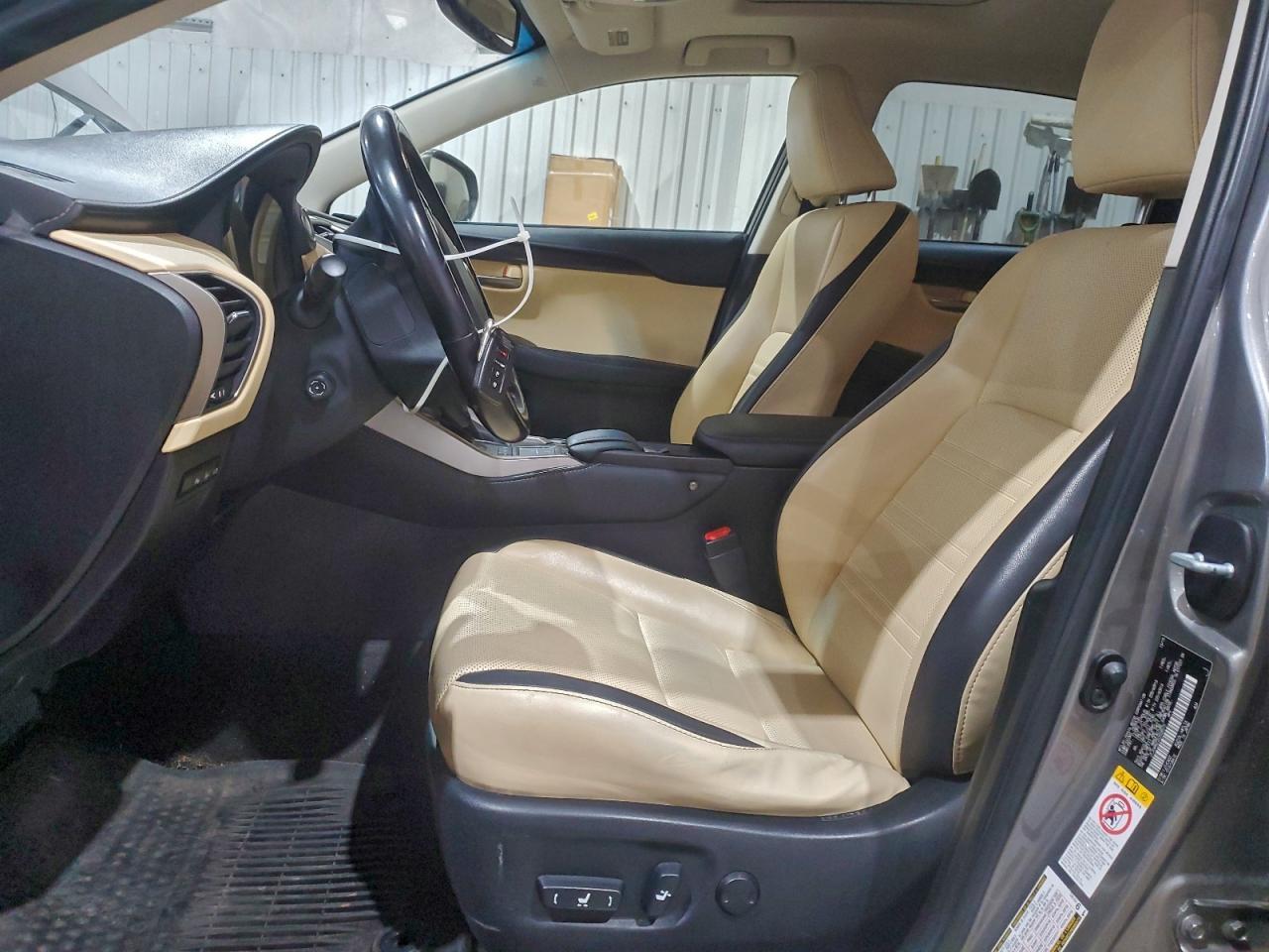 2016 LEXUS NX 200T