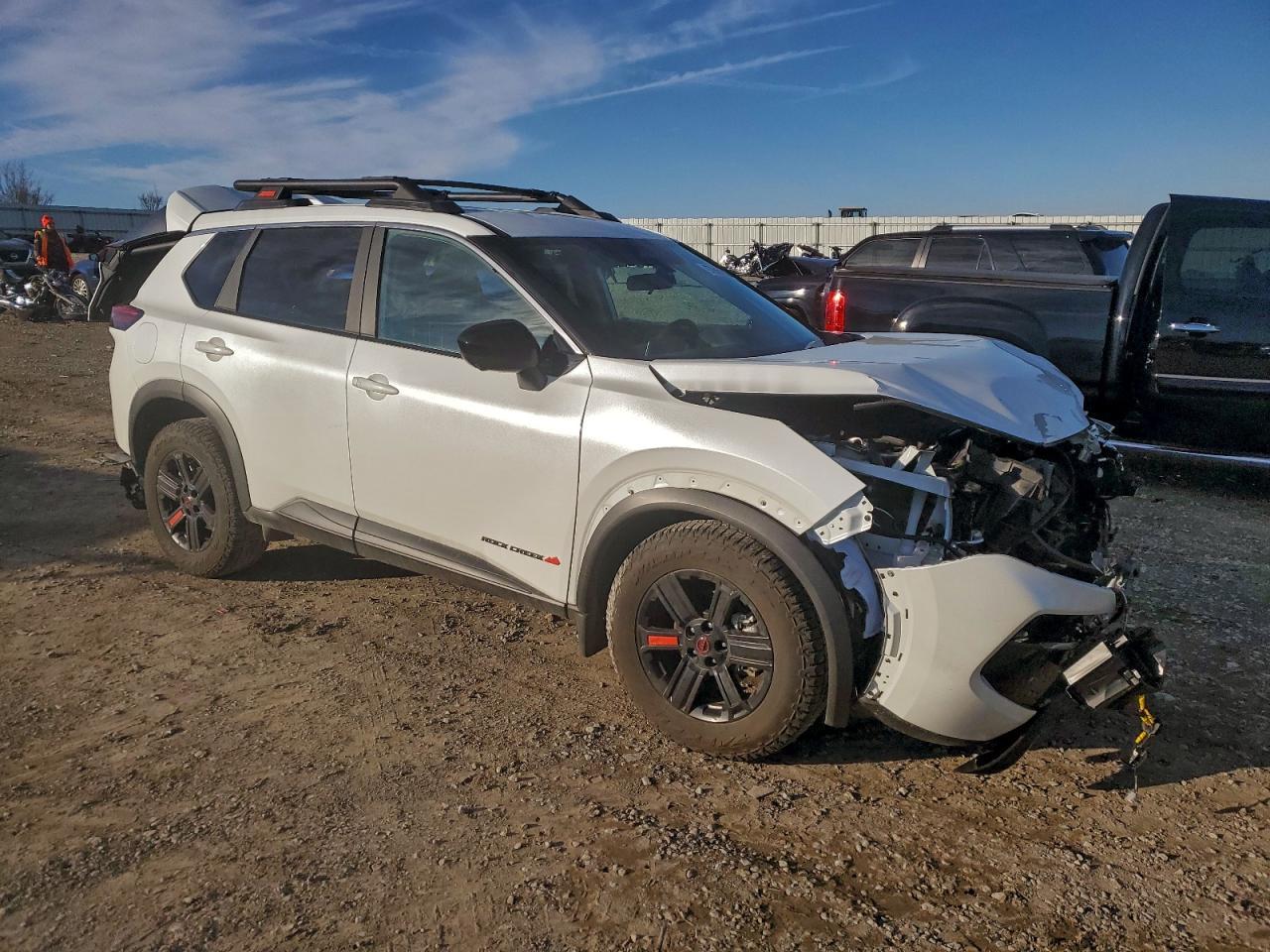2025 NISSAN ROGUE