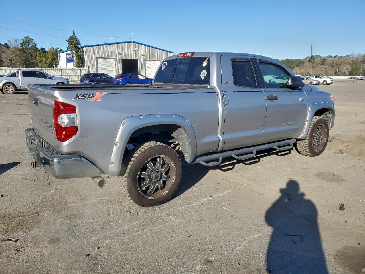 2016 TOYOTA TUNDRA