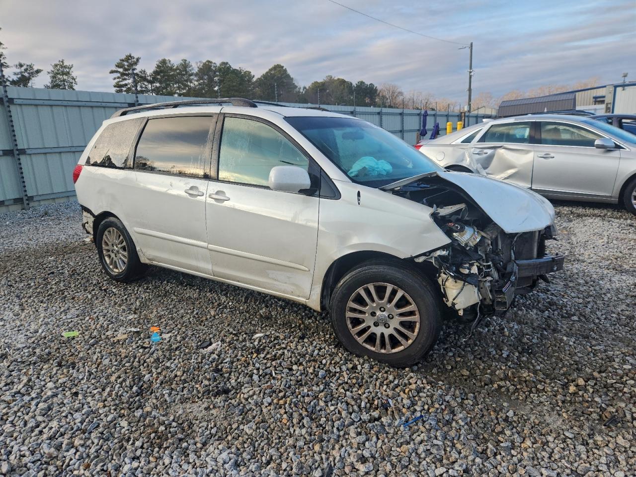 2008 TOYOTA SIENNA