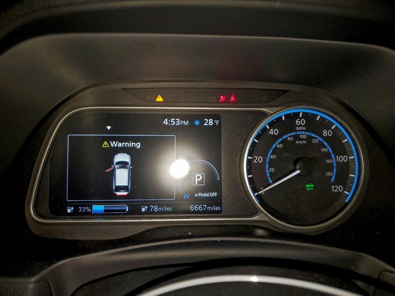 2025 NISSAN LEAF