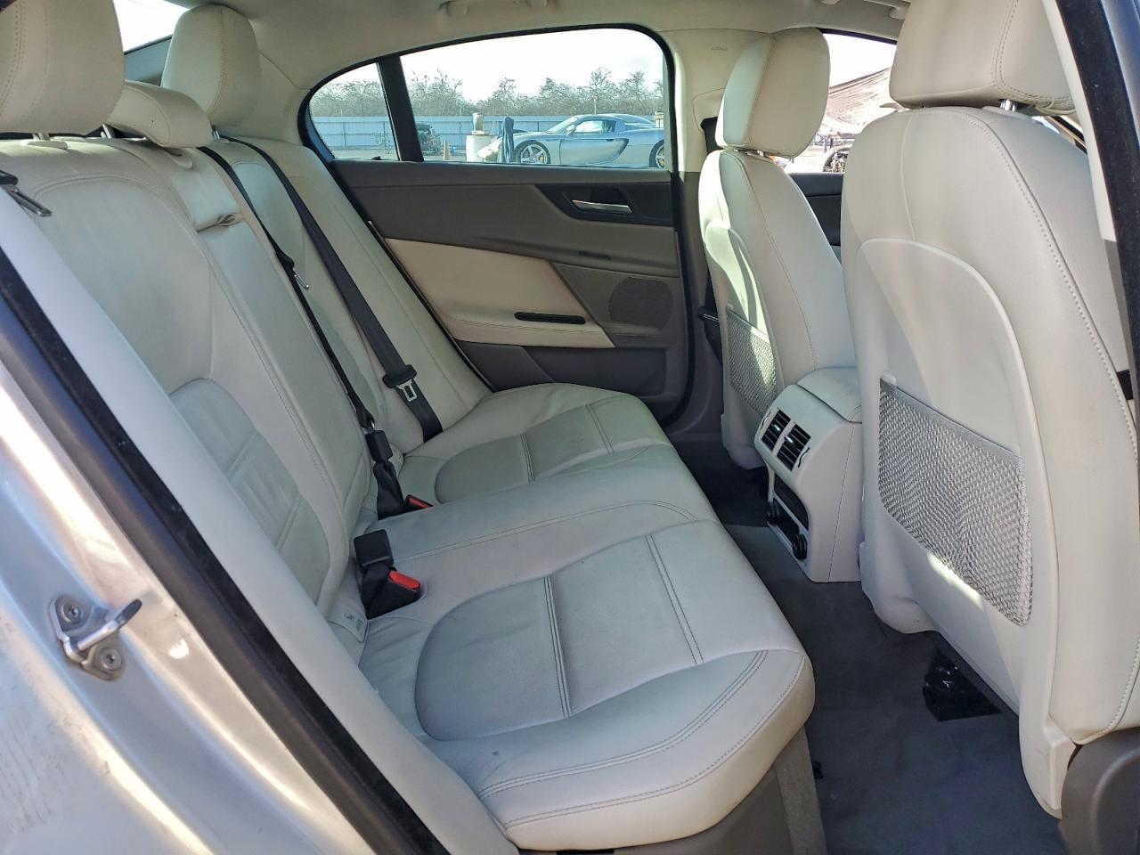2017 JAGUAR XE
