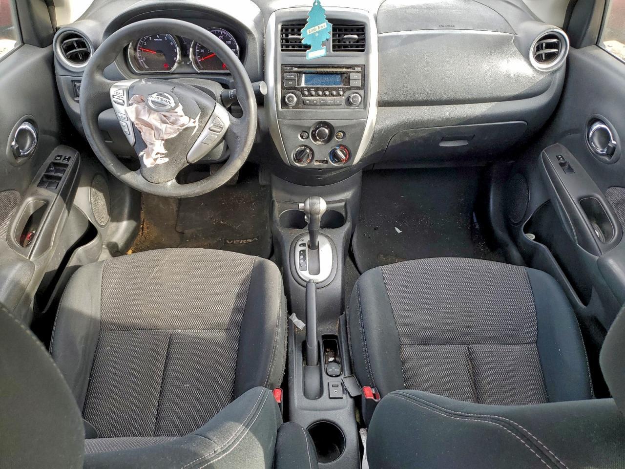 2016 NISSAN VERSA