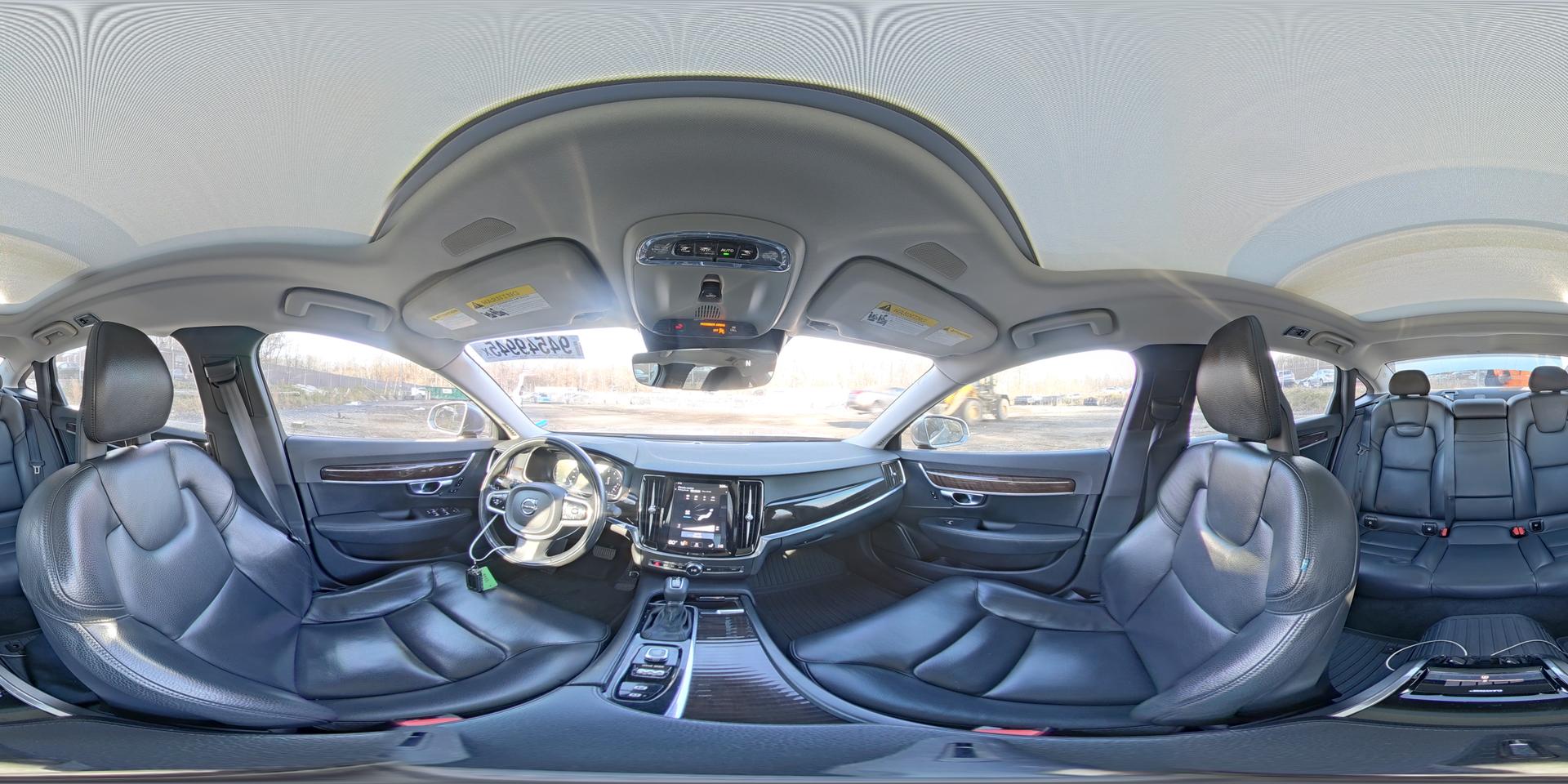2018 VOLVO S90